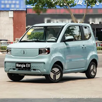High-Quality Rechargeable Mini Adult Electric Car Made in China Lingbao Uni EV Hot Selling New Energy Car